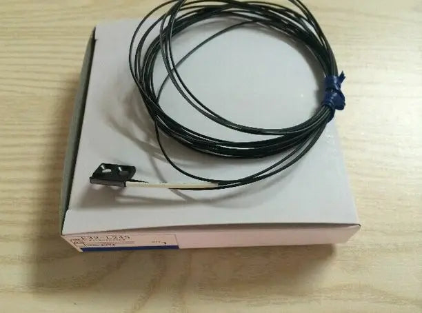 1pcs NEW IN BOX OMRON E32-L24S E32 L24S free shipping