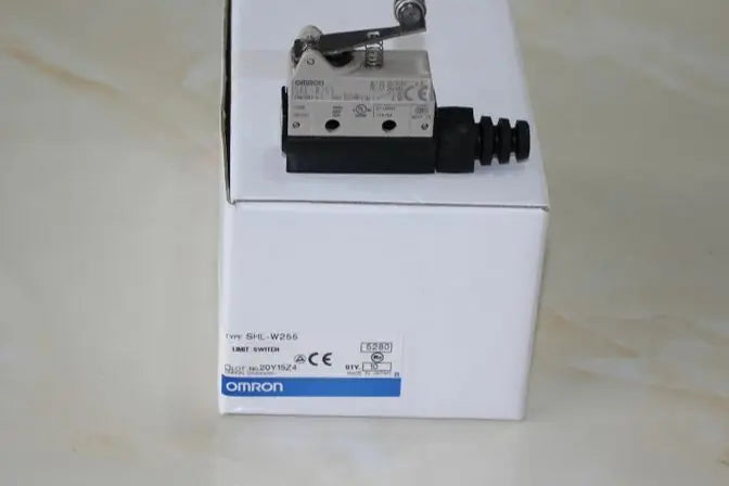SHL-W255 SHLW255 New Omron Limit switch New in box free shipping