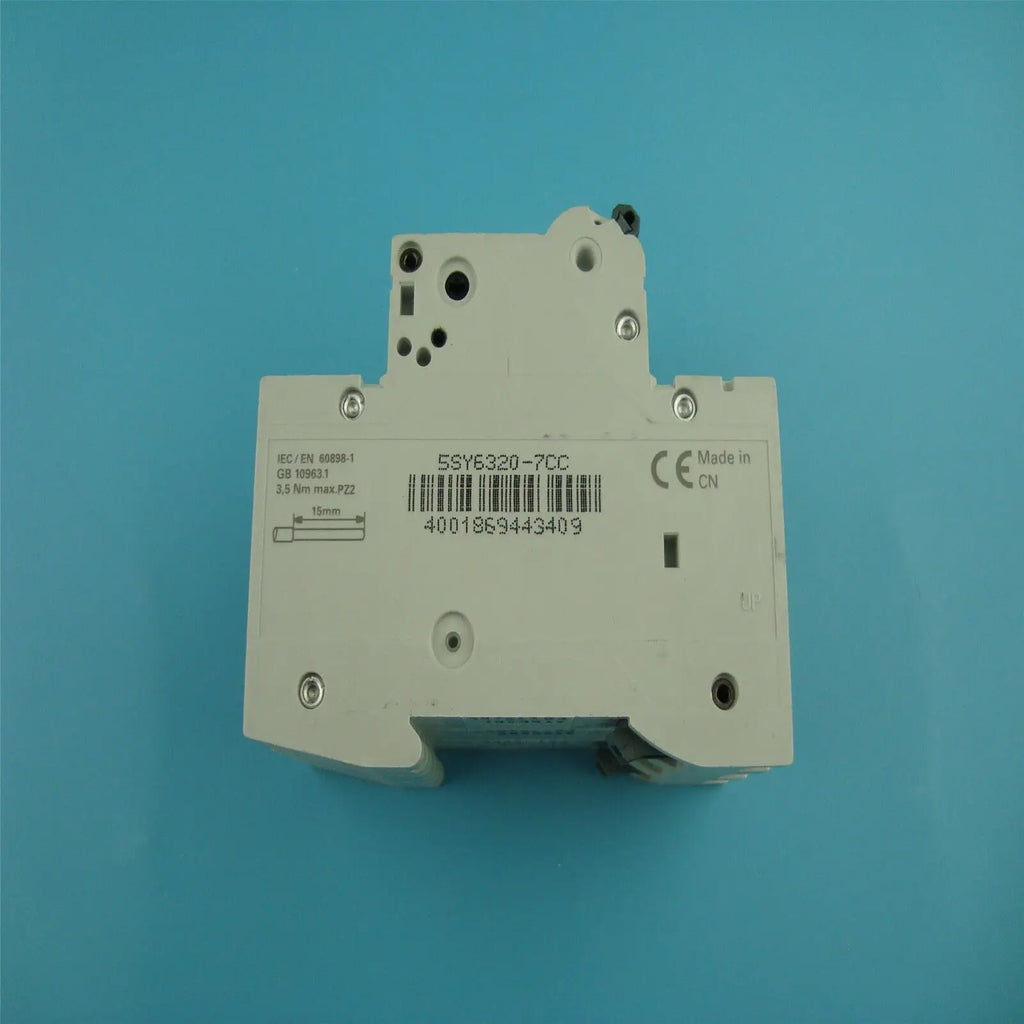 New Siemens 5SY6320-7CC circuit breaker free shipping