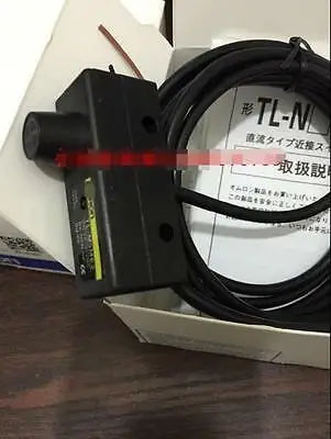 1PC New OMRON TL-M5MF2 free shipping