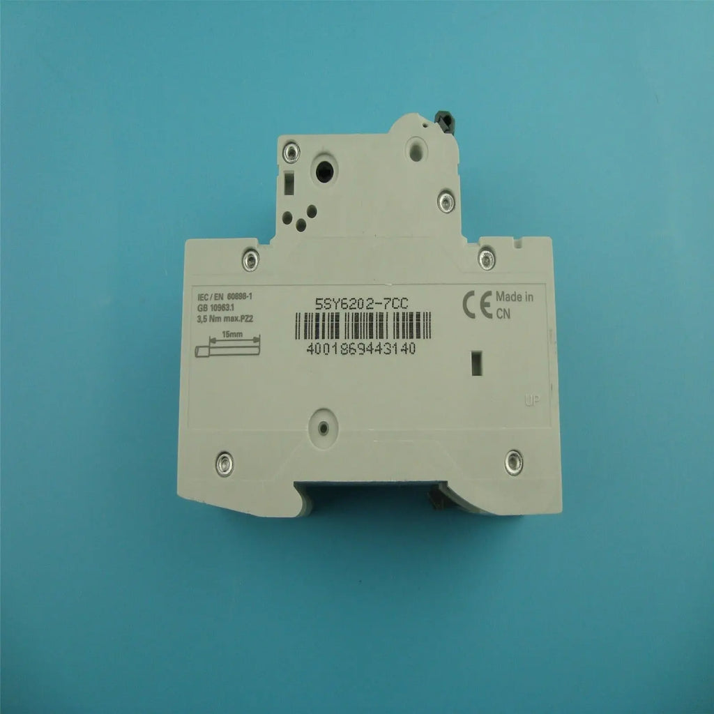 New Siemens 5SY6202-7CC circuit breaker free shipping