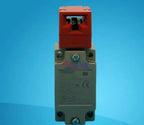 D4BS-25FS D4BS 25FS NEW IN BOX Omron Limit Switch free ship
