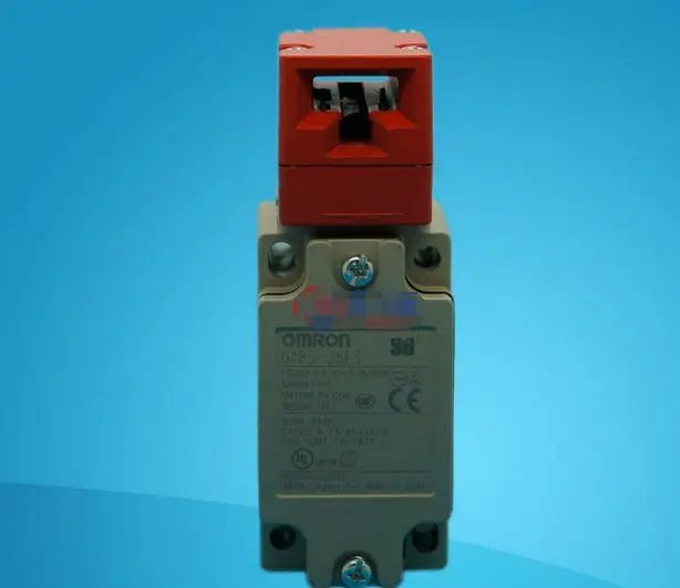 D4BS-25FS D4BS 25FS NEW IN BOX Omron Limit Switch free ship