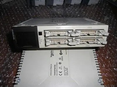 USED Schneider TSXDSY64T2K
