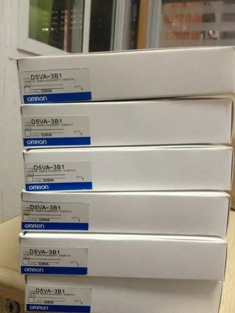 D5VA-3B1 D5VA3B1 1PC NEW OMRON Displacement sensor free shipping