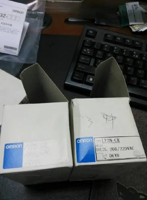 1pc LY2N-CR New Omron relay 200/220VAC New In Box free shipping