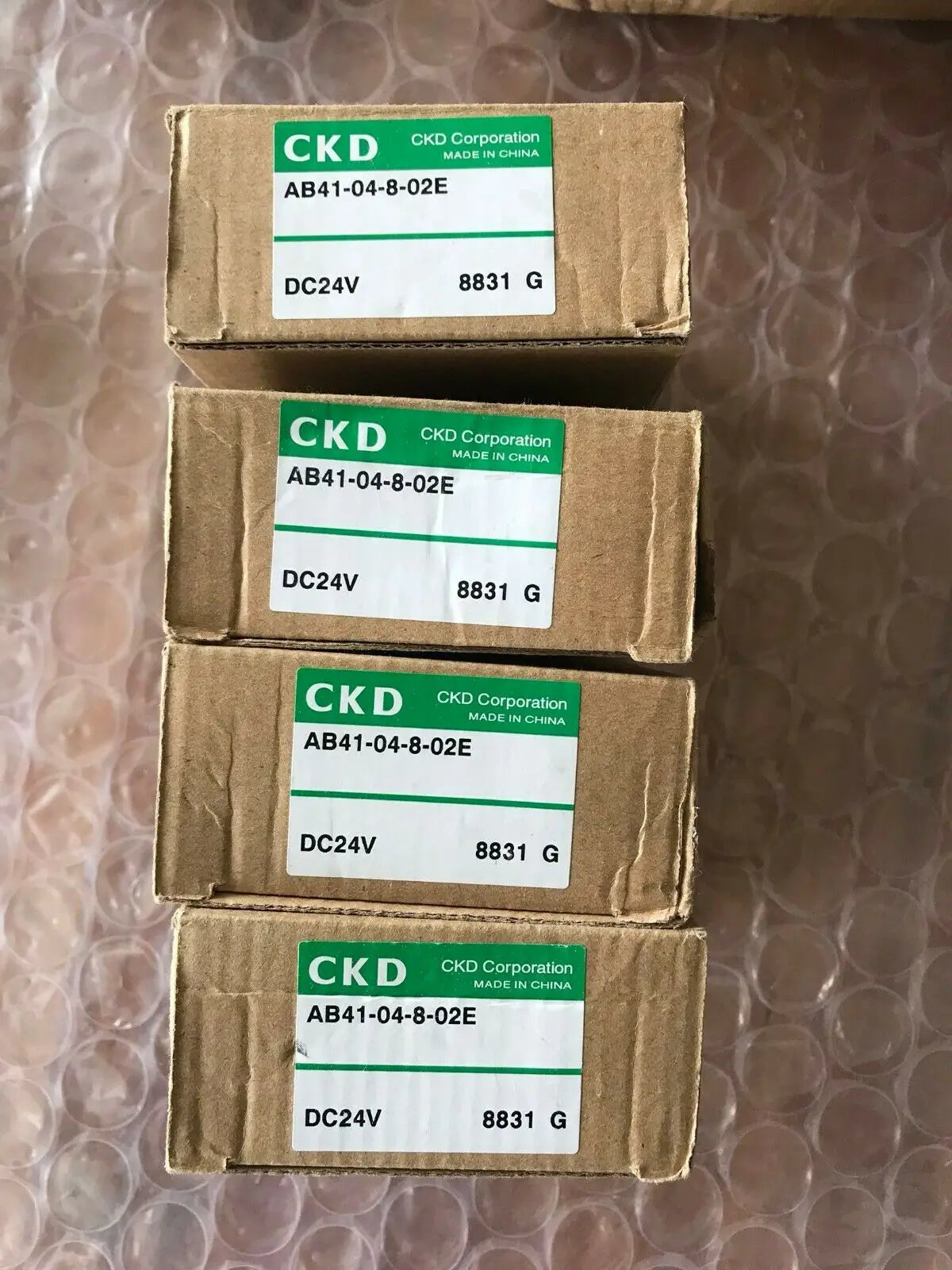 1PC  NEW   CKD   AB41-04-8-02E-DC24V  AB41-04-8-02E  DC24V   free  shipping