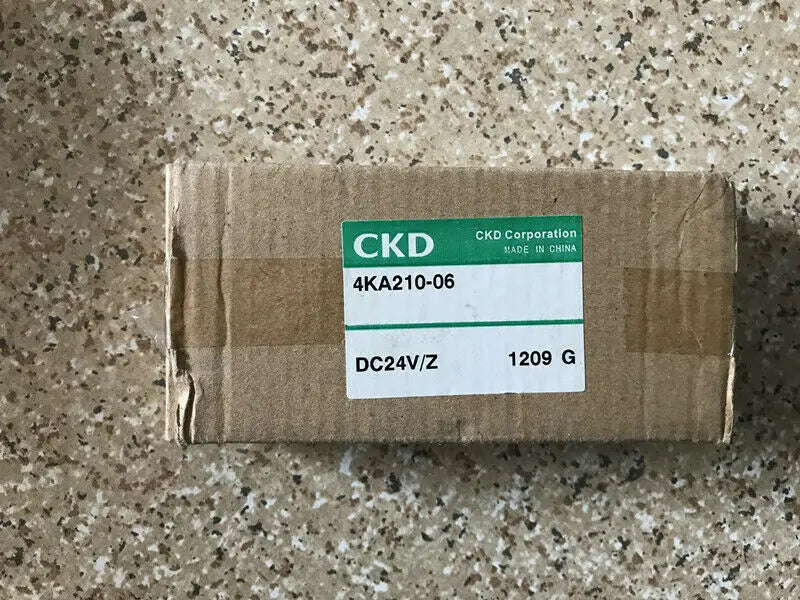1PC  NEW   CKD   4KA210-06-DC24V   4KA210-06  DC24V    free  shipping