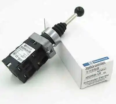 XD2-PA22CR XD2PA22CR 1PC NEW Schneider Push button free shipping