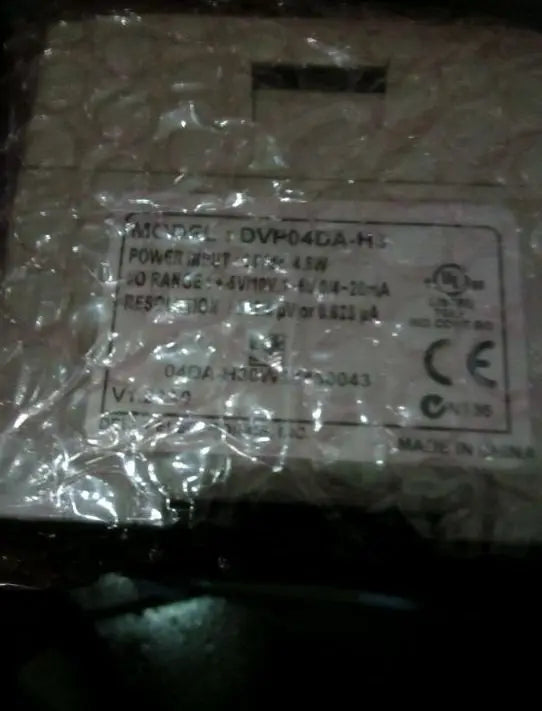 DVP04DA-H3 DVP04DAH3 NEW DELTA PLC Extension module free shipping