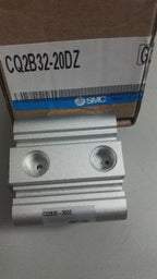 New SMC CQ2B32-20DZ cylinder free shipping