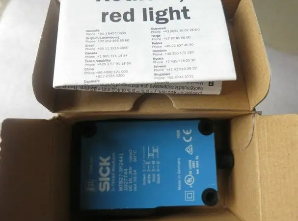 WTB27-3P2441 WTB273P2441 1PC NEW IN BOX SICK photoelectric switch free shipping