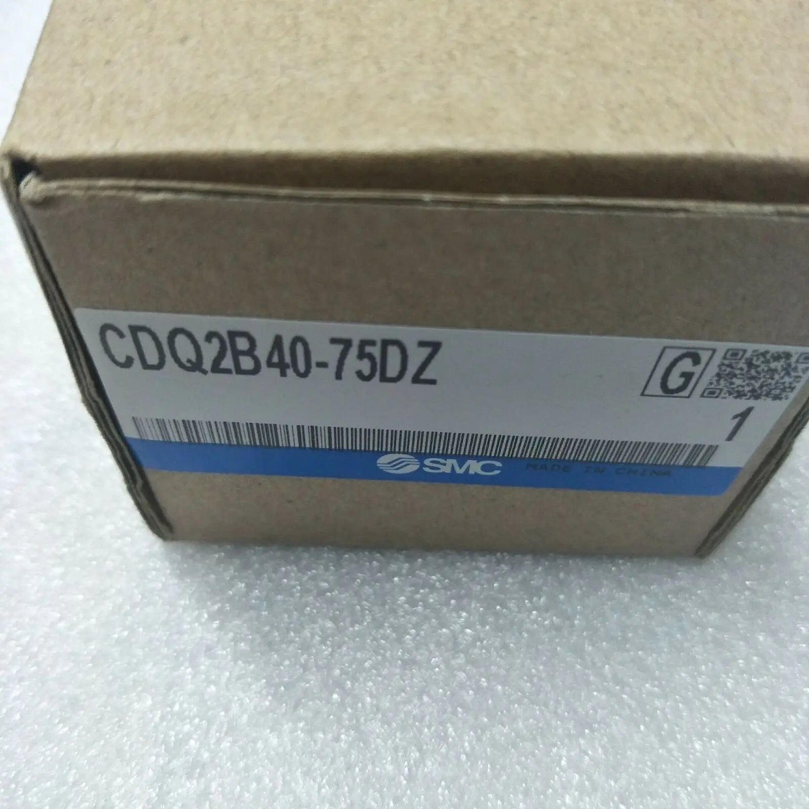 New  SMC CDQ2B40-75DZ  cylinder  free shipping
