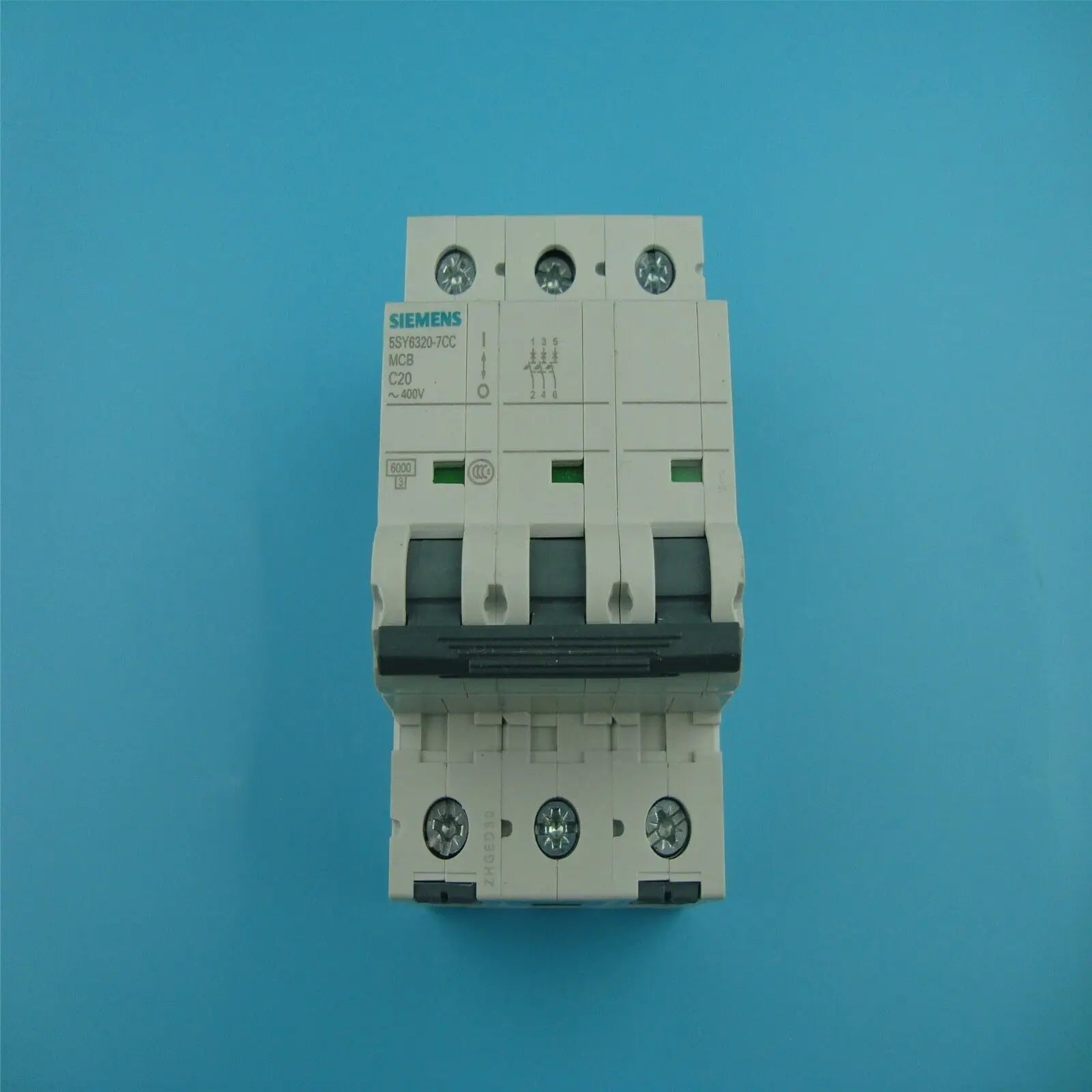 New Siemens 5SY6320-7CC circuit breaker free shipping