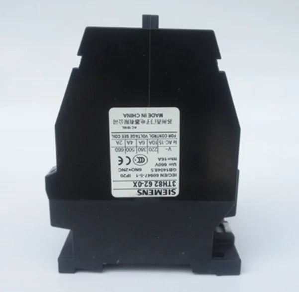 1PC  NEW   SIEMENS   3TH8262-0XQ0  380V  free shipping