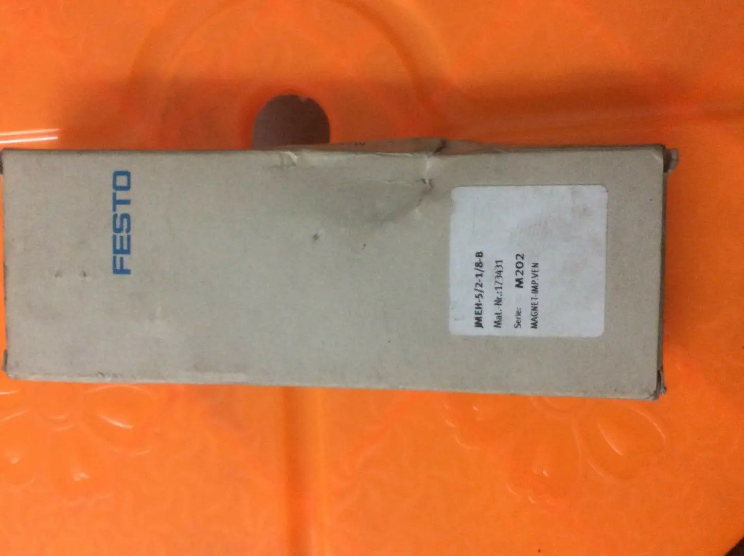 New FESTO Solenoid Valve JMEH-5/2-1/8-B 173431 free shipping