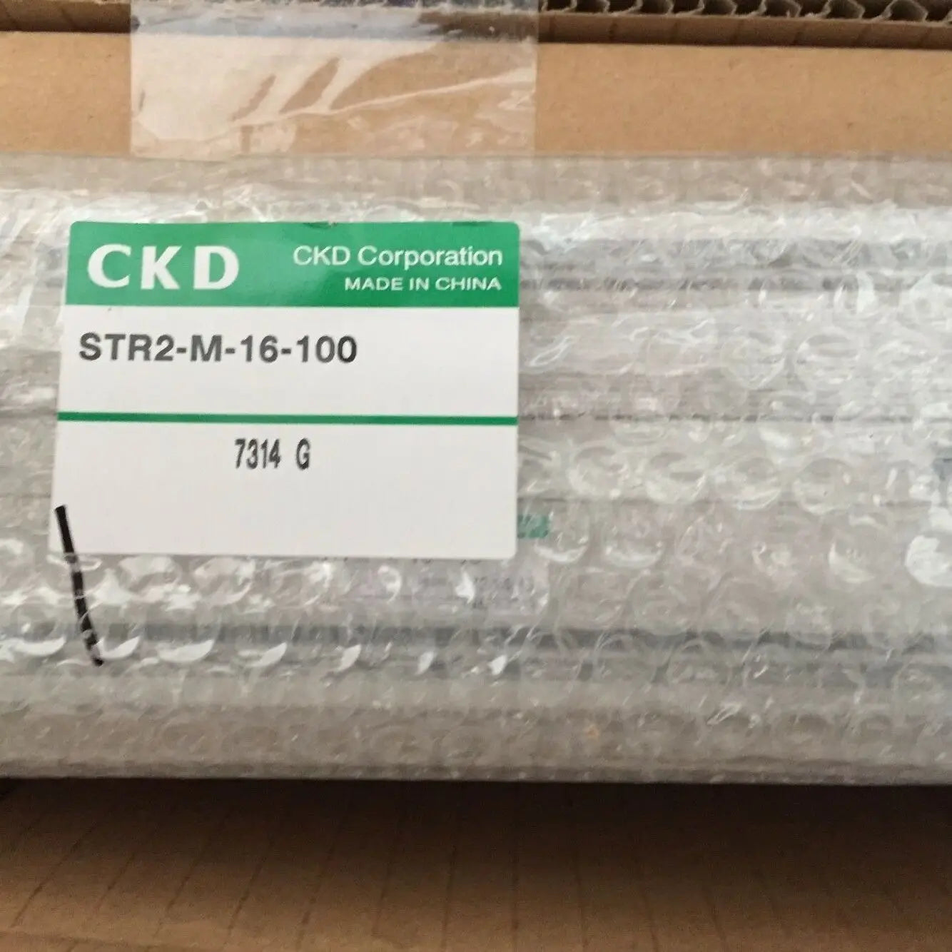 New  CKD  STR2-M-16-100  cylinder   free shipping