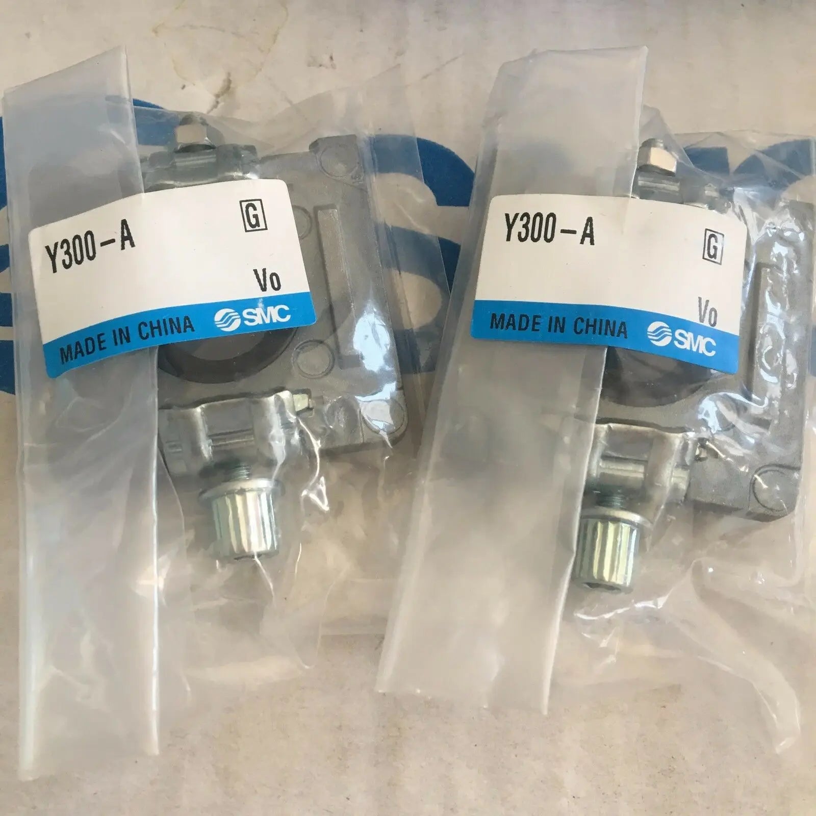 New SMC Y300-A filter bracket free shipping