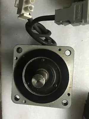 1pc new Yaskawa SGMPH-04A1A21