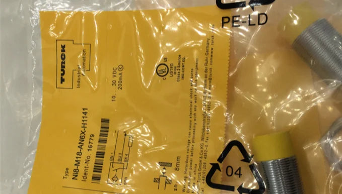 NI8-M18-AN6X-H1141 1PCS NEW TURCK PROXIMITY SWITCH 10-30VDC free shipping
