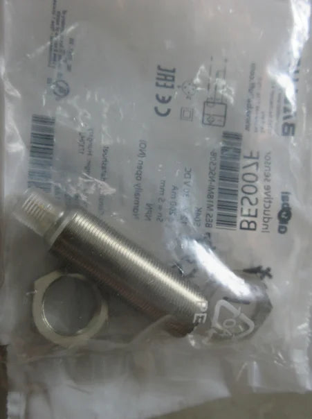 BES M18MI-NSC50B-S04K 1PC New BALLUFF Proximity Switch free ship