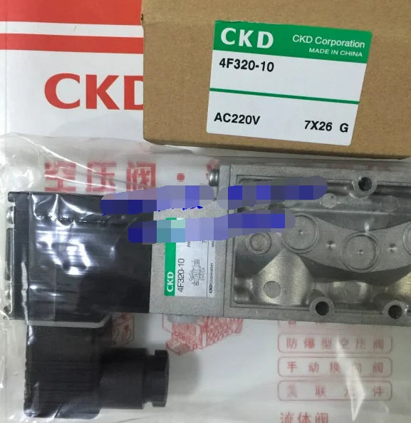 1PC  NEW  CKD   4F320-10-AC220V    4F320-10  AC220V   free  shipping
