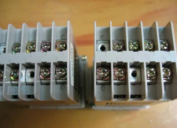E5CS-Q1KJX-528 E5CS Q1KJX 528 Used OMRON Temperature Controller free shipping