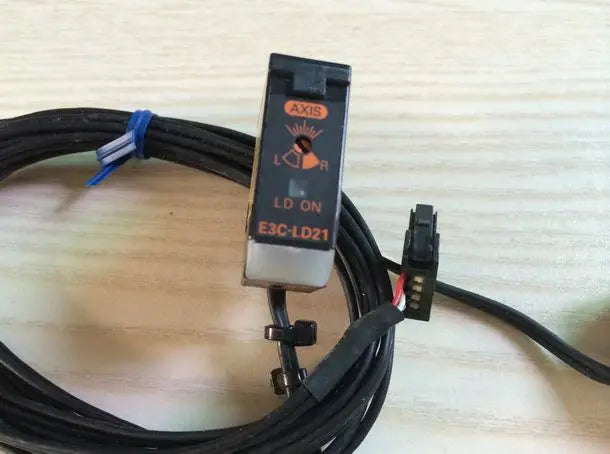 E3C-LD21 E3CLD21 1PC New in box Omron free shipping
