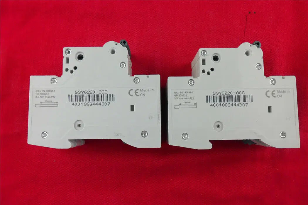1pc      Siemens  5SY6220-8CC   circuit breaker  free shipping