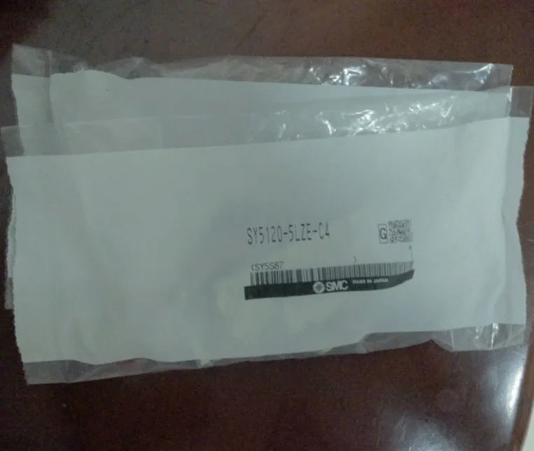SY5120-5LZE-C4 SY51205LZEC4 1PC New SMC solenoid valve free shipping