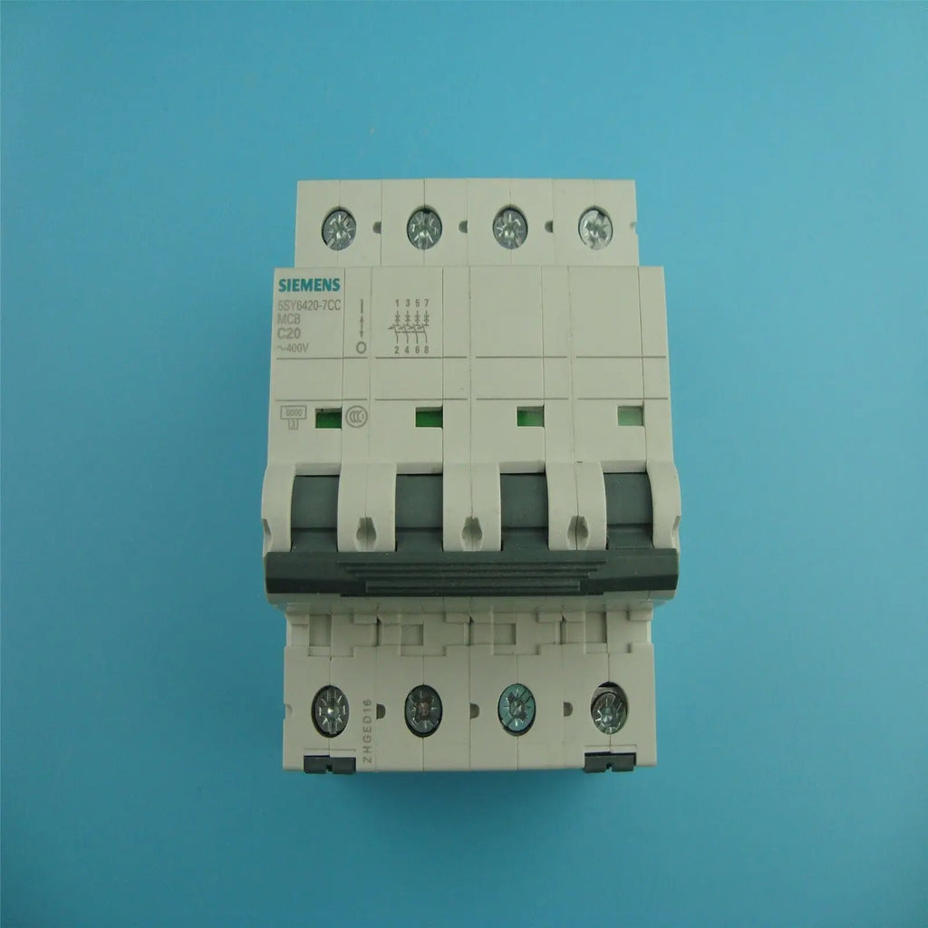 1pc     Siemens  4P  20A  5SY6420-7CC  circuit breaker  free shipping