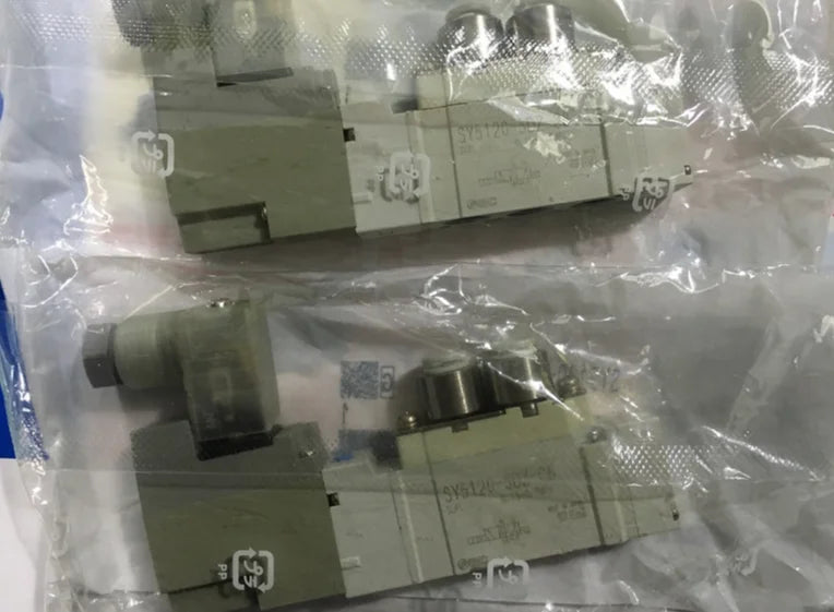 SY3220-5LZE-C6 SY32205LZEC6 1PC New SMC solenoid valve free shipping