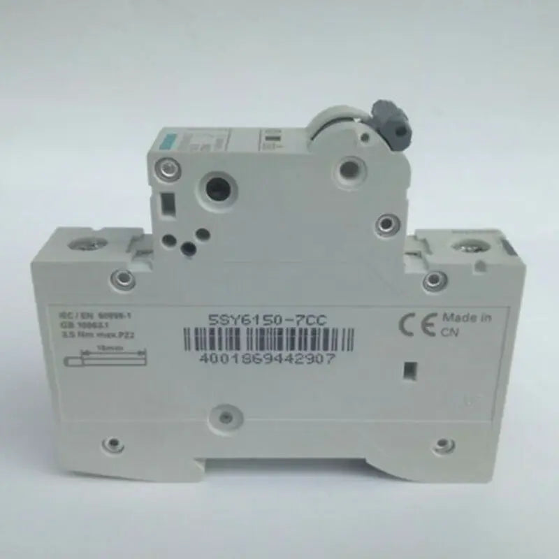 New Siemens 5SY6150-7CC circuit breaker free shipping
