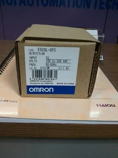 E5CSL-QTC 1PC New OMRON Temperature Controller 100-240VAC free shipping
