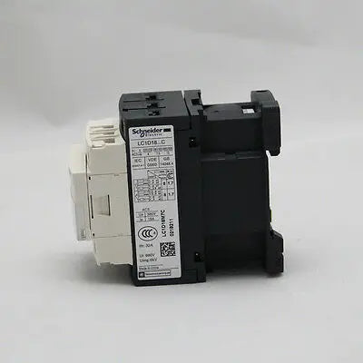 New Schneider LC1D186 AC220V LC1D186M7C