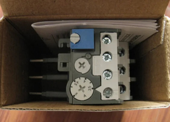TA25DU-5.0M TA25DU5.0M 1PC New ABB thermal relay 3.5-5.0A free shipping