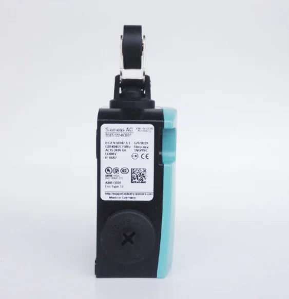 1PC  NEW   SIEMENS   3SE5122-0CE01     free shipping