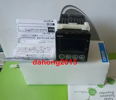New in box OMRON Controller E5CN-R2MTC-500 100-240V
