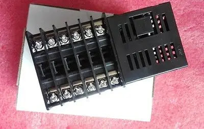 PXR5TCY1-8W000-C 1PCS NEW FUJI Temperature Controller