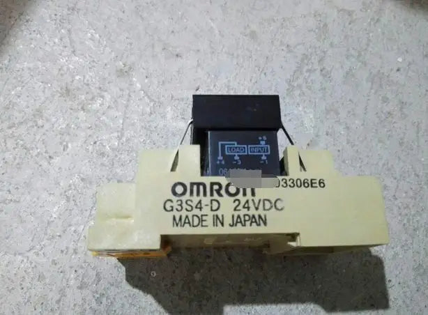 G3S4-D G3S4 D NEW OMRON Solid State Relay free shipping