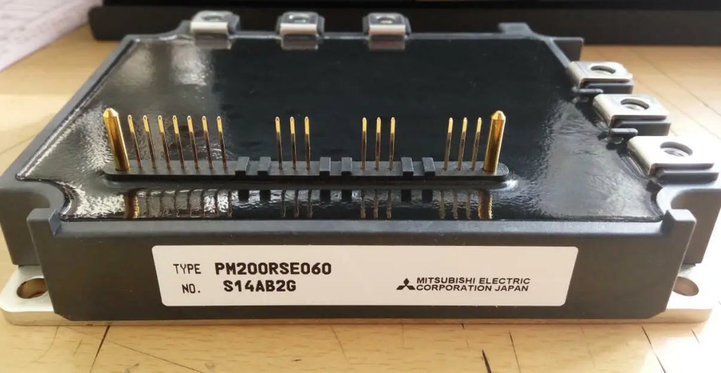1PCS Encapsulation:PM200RSE060