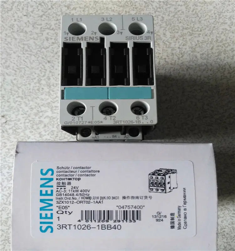 New  Siemens  3RT1026-1BB40  contactor  free shipping