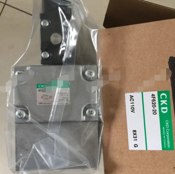 1PC  NEW  CKD  4F620-20-AC110V    4F620-20   AC110V   free  shipping