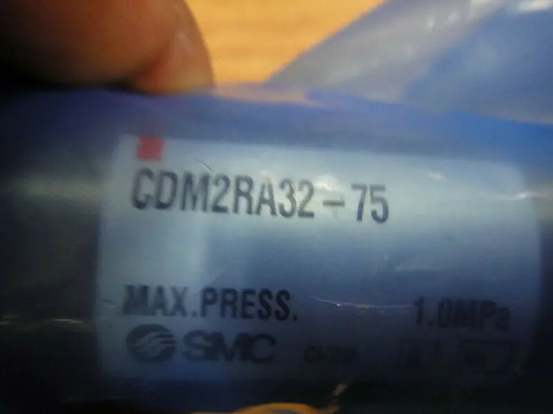 1PC NEW SMC CDM2RA32-75 free shipping