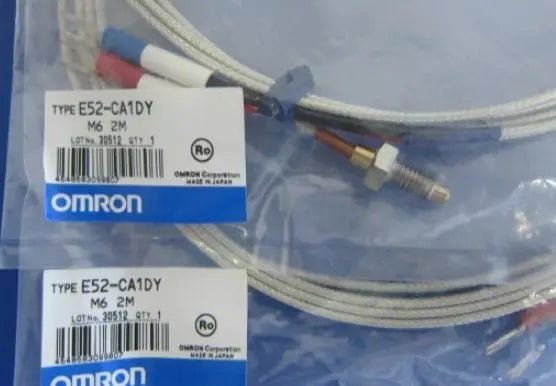 E52-CA1DY E52 CA1DY M6 2M New in box Omron Thermocouple free shipping