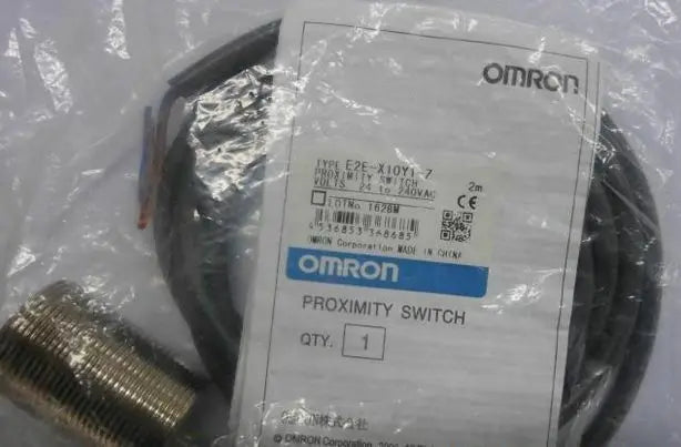 E2E-X10Y1-Z E2EX10Y1Z 1PC NEW Omron Proximity Switch 24-240VAC free shipping