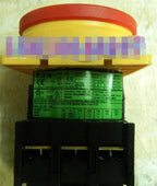 1PC  NEW   EATON  MOELLER  P1-32/EA/SVB/N  free shipping