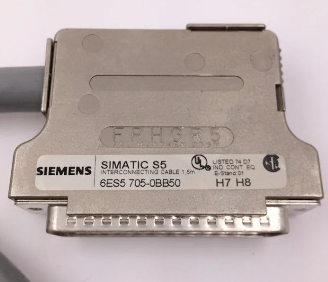 1PC new in box  Siemens  6ES5705-0BB50 6ES5 705-0BB50