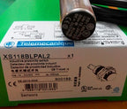 XS118BLPAL2 1PC NEW IN BOX Telemecanique Proximity Switch free ship