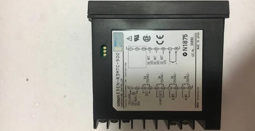 New OMRON Temperature Controller E5EN-R3MTC-500 free shipping